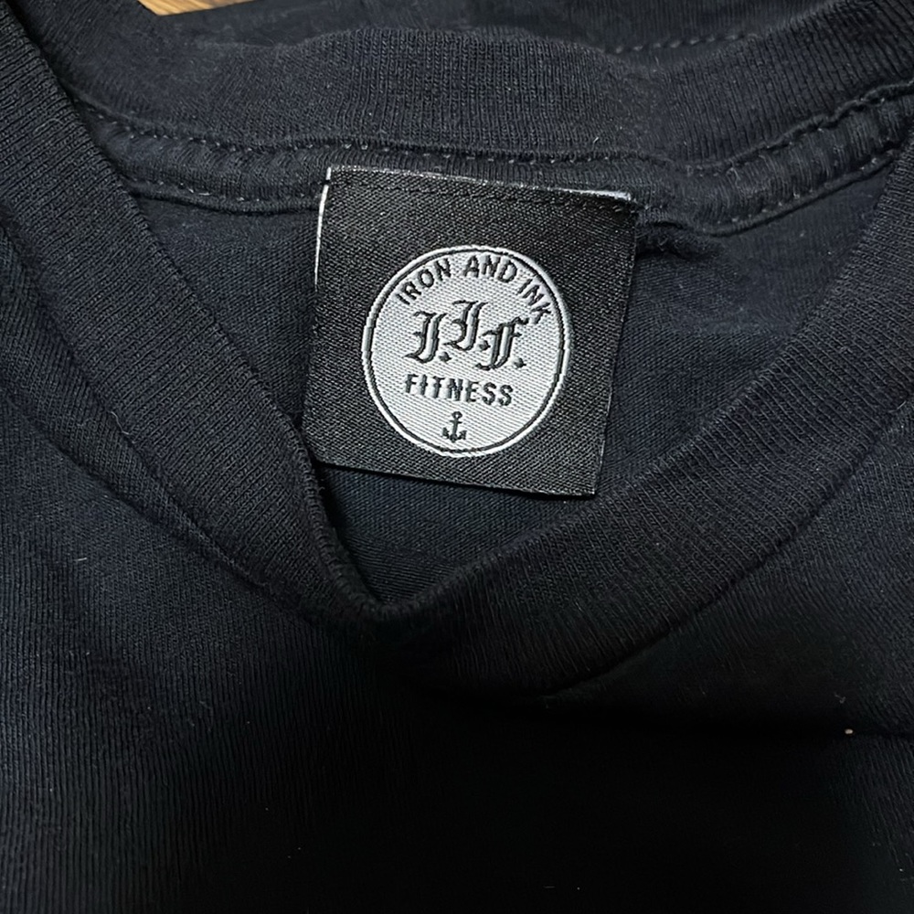 Men’s tee shirts - Picture 2 of 2